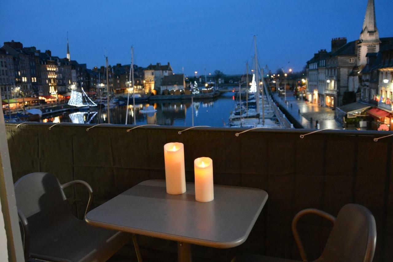 オンフルールLe Balcon Du Portアパートメント エクステリア 写真